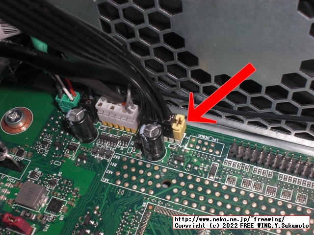 Lenovo ThinkCentre M75s Small Gen2に USBポートを増設する方法