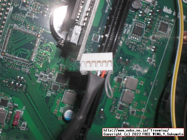 Lenovo ThinkCentre M75s Small Gen2に USBポートを増設する方法