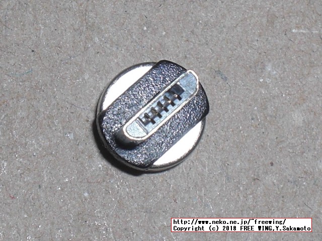 マグネット着脱式の充電専用 micro USB 変換アダプタを購入