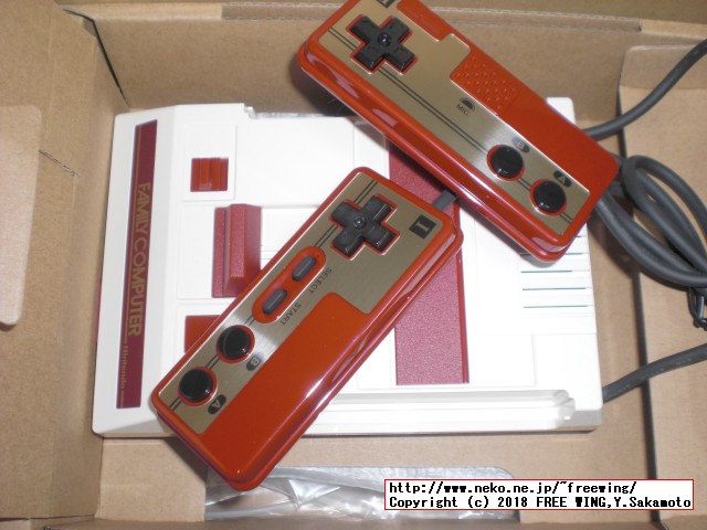 任天堂のミニファミコンとミニスーファミの写真ギャラリー