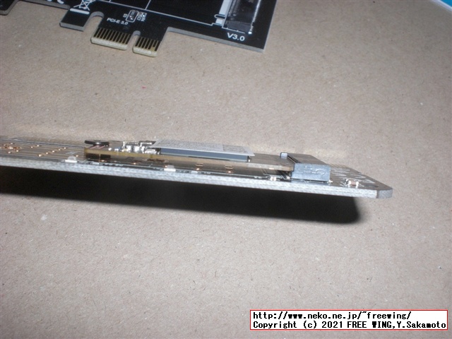 PCIe x4用 M.2 NVMe SSD増設カード、変換基板 まぎまぎ