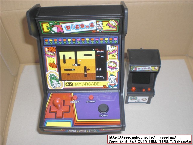 Retro Arcade レトロアーケードと TINY ARCADE (タイニー アーケード) の大きさ比較