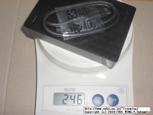 USB 3.0接続の 5TBの大容量ポータブル HDD Seagate STEA5000402を購入してみた