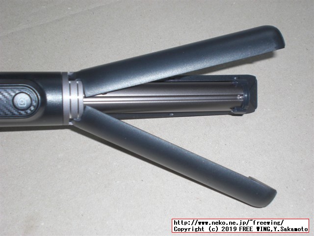 Bluetoothリモコンと三脚機能付きの自撮り棒の商品レビュー