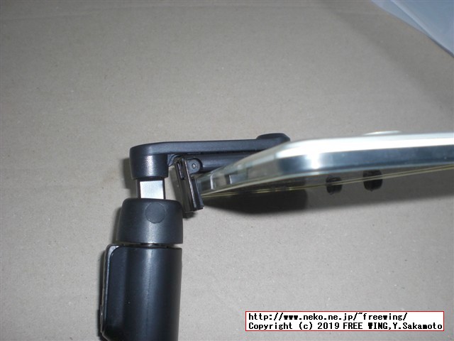 Bluetoothリモコンと三脚機能付きの自撮り棒の商品レビュー