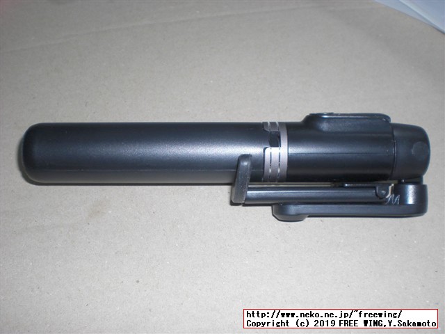 Bluetoothリモコンと三脚機能付きの自撮り棒の商品レビュー