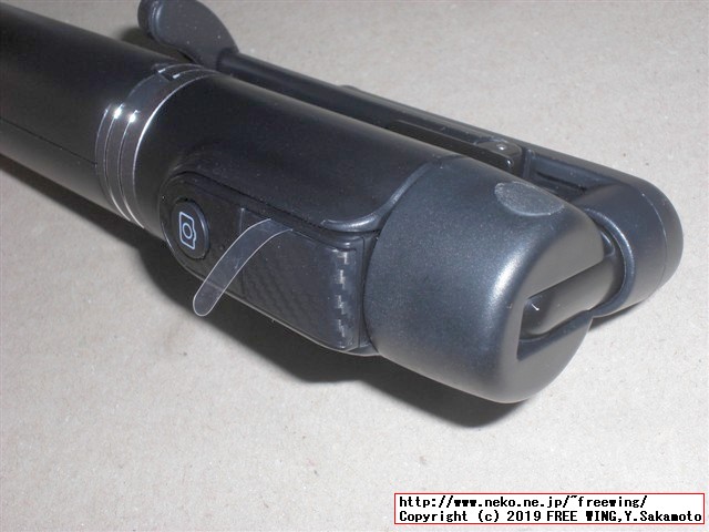 Bluetoothリモコンと三脚機能付きの自撮り棒の商品レビュー