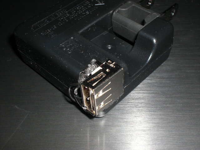 USBコネクタはこんな感じで配置します