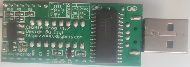 スイッチ切り替えで +5V、+3.3V、+2.5V、+1.8Vの 4種類の電圧に対応