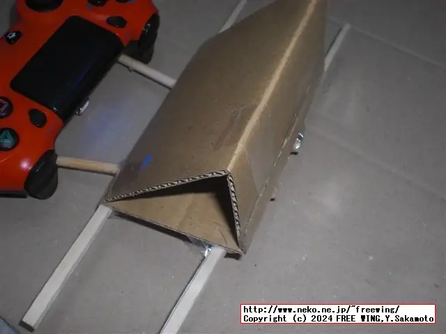 PS4コントローラにスマホを保持する XD mounterを 0円で自作する方法（改良版、第二世代）