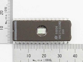 ＥＰＲＯＭ　ＮＭＣ２７Ｃ５１２ＡＱ２００ 秋月の商品ページから抜粋