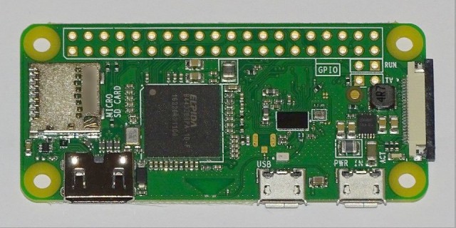 Raspberry Pi Zero Wの基板写真